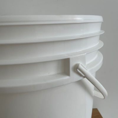 10L 15L 18L 20L 25L PP пластиковая ведра с крышкой на рот Сертифицированный GAP/ISO/FDA Красный цвет